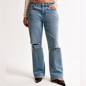 Abercrombie & Fitch Curve Love Low Rise Baggy (size 26)